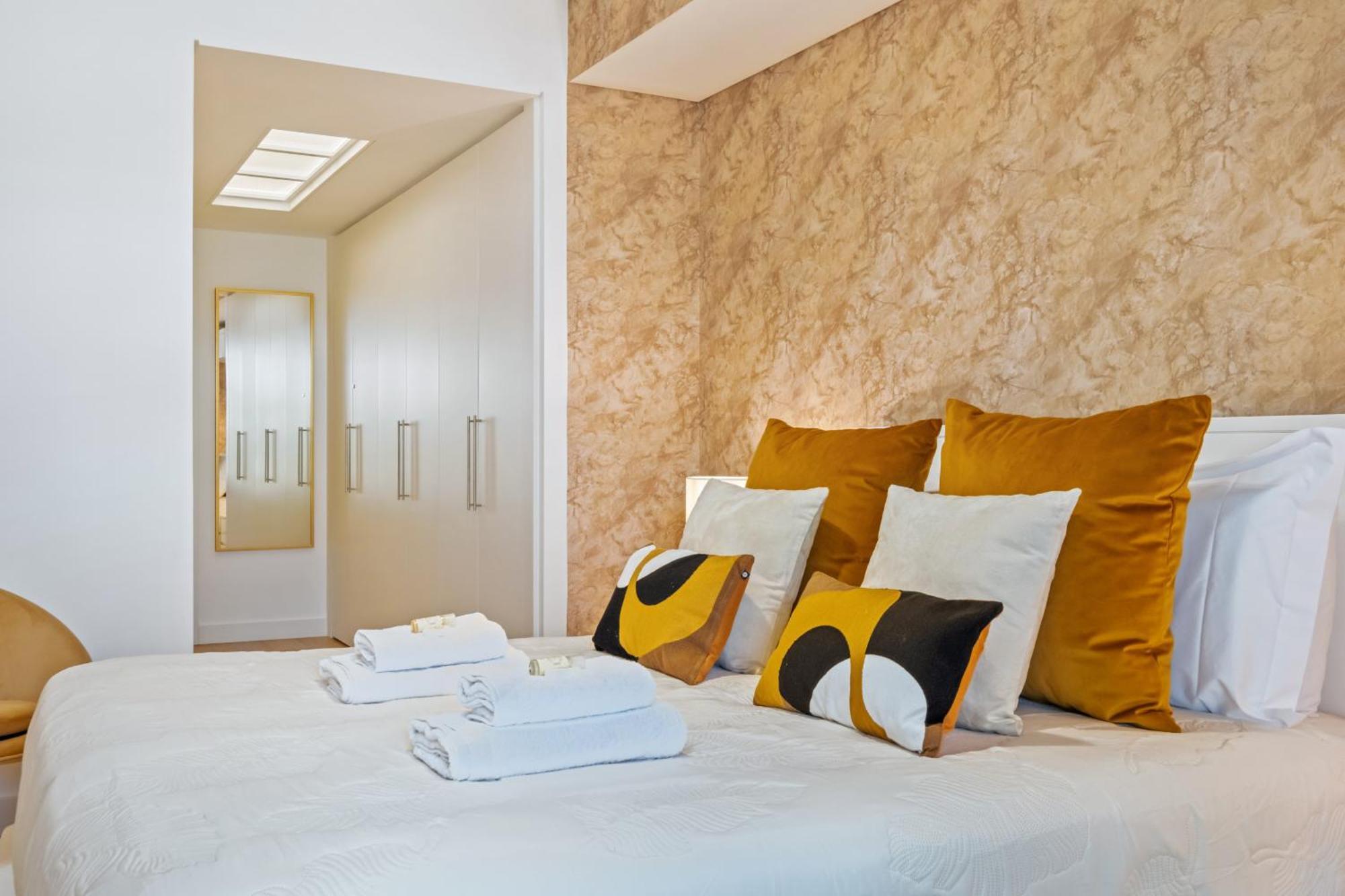 Ocean's Glow By Madeira Sun Travel Funchal (Madeira)