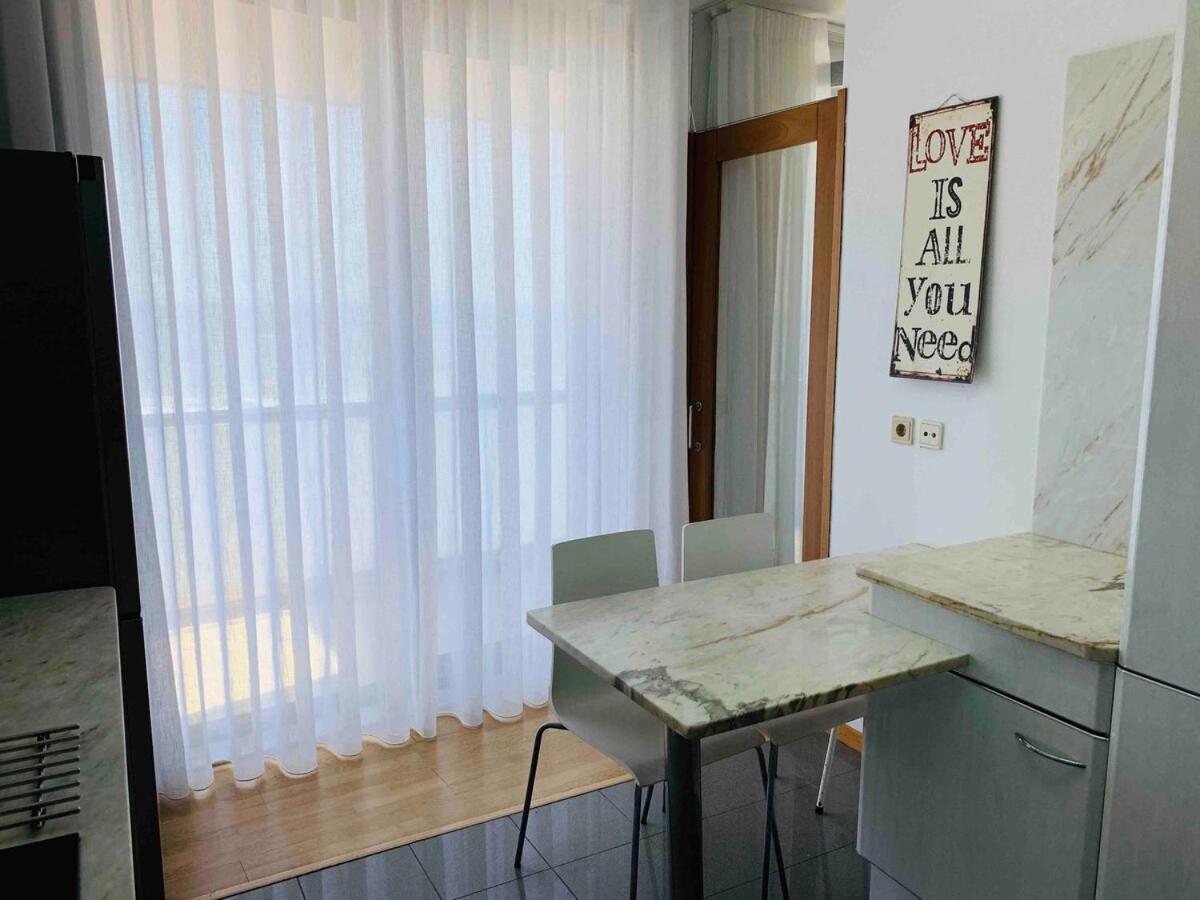 Apartment Povoa - Beachfront