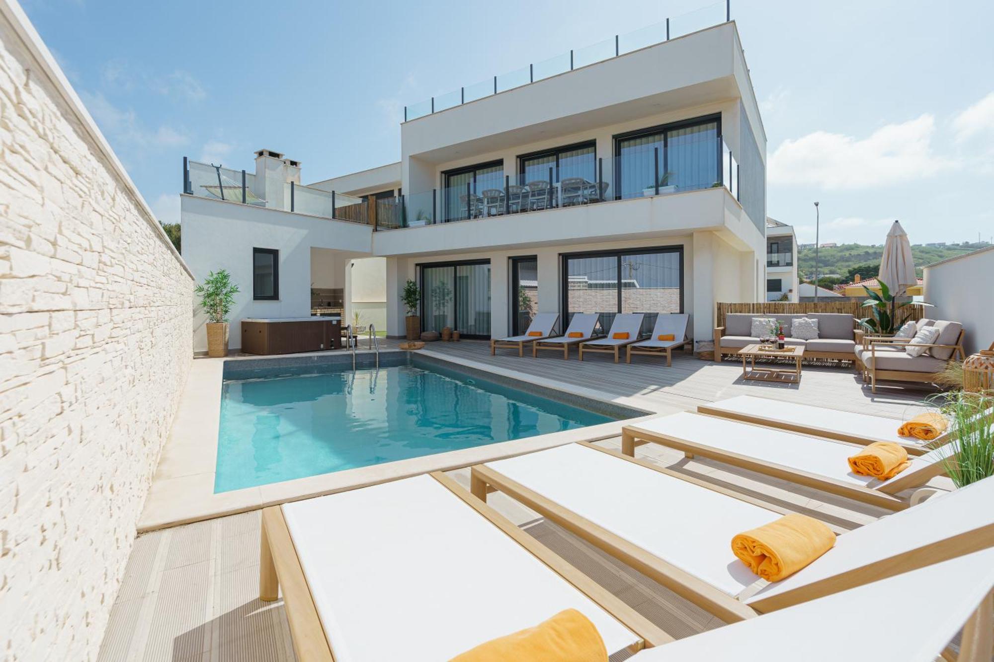 Villa With Ocean View Lourinha (Lisbon)