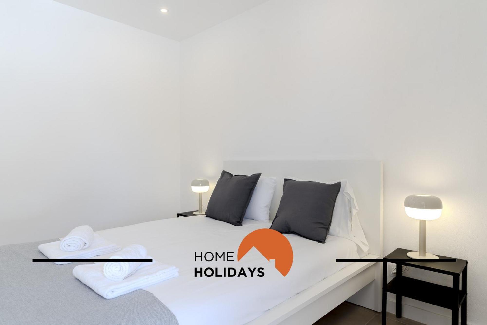 #171 Pateo 2 Flat By Holidays Holiday home *