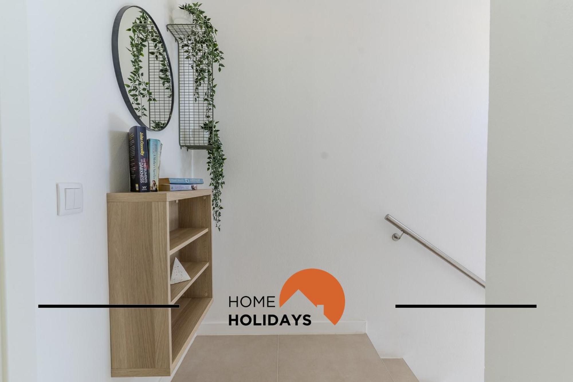 #171 Pateo 2 Flat By Holidays *
