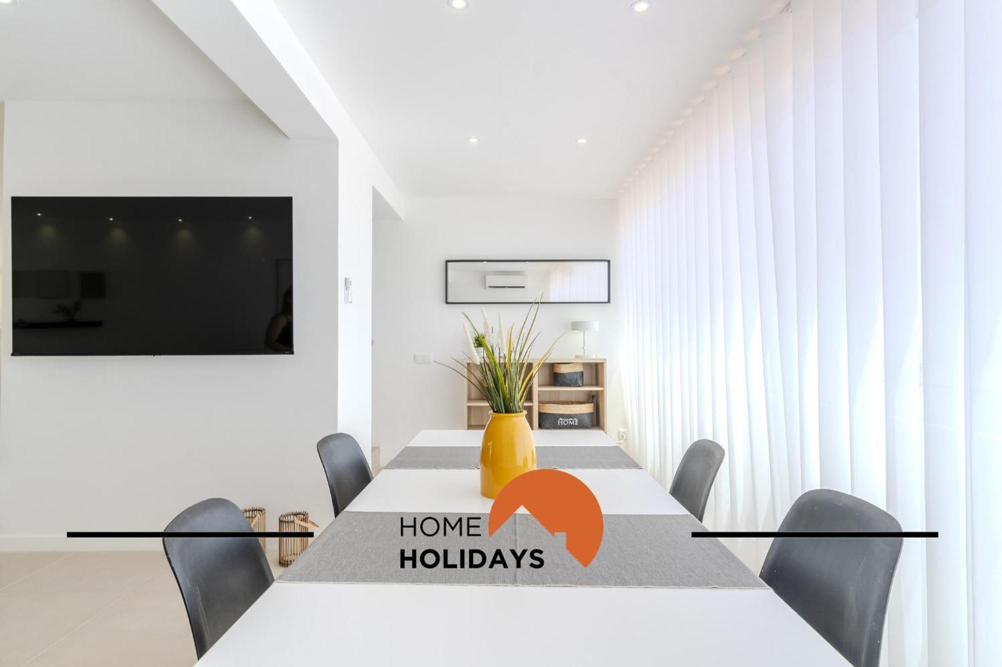 #171 Pateo 2 Flat By Holidays Holiday home *
