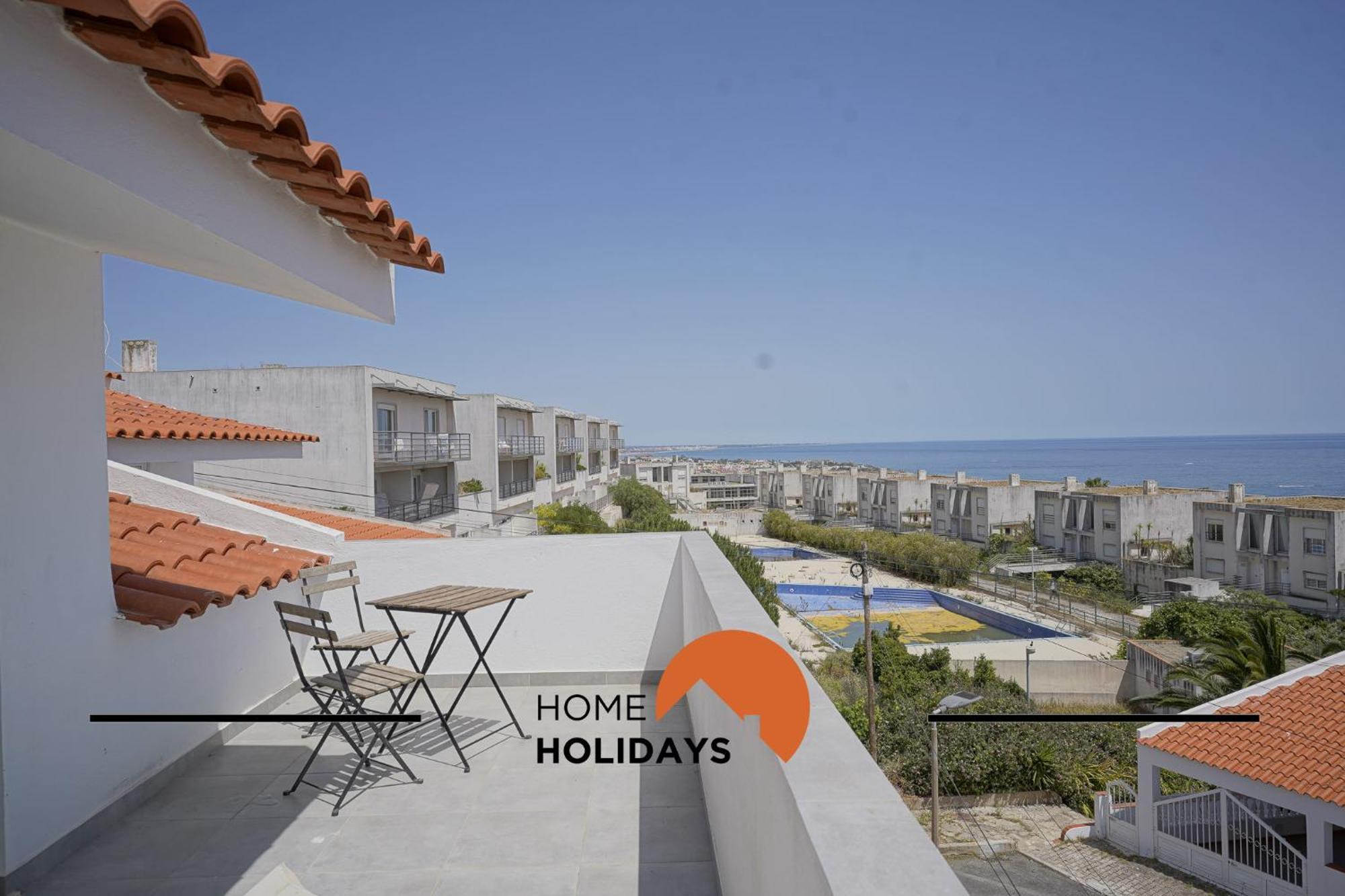 #171 Pateo 2 Flat By Holidays