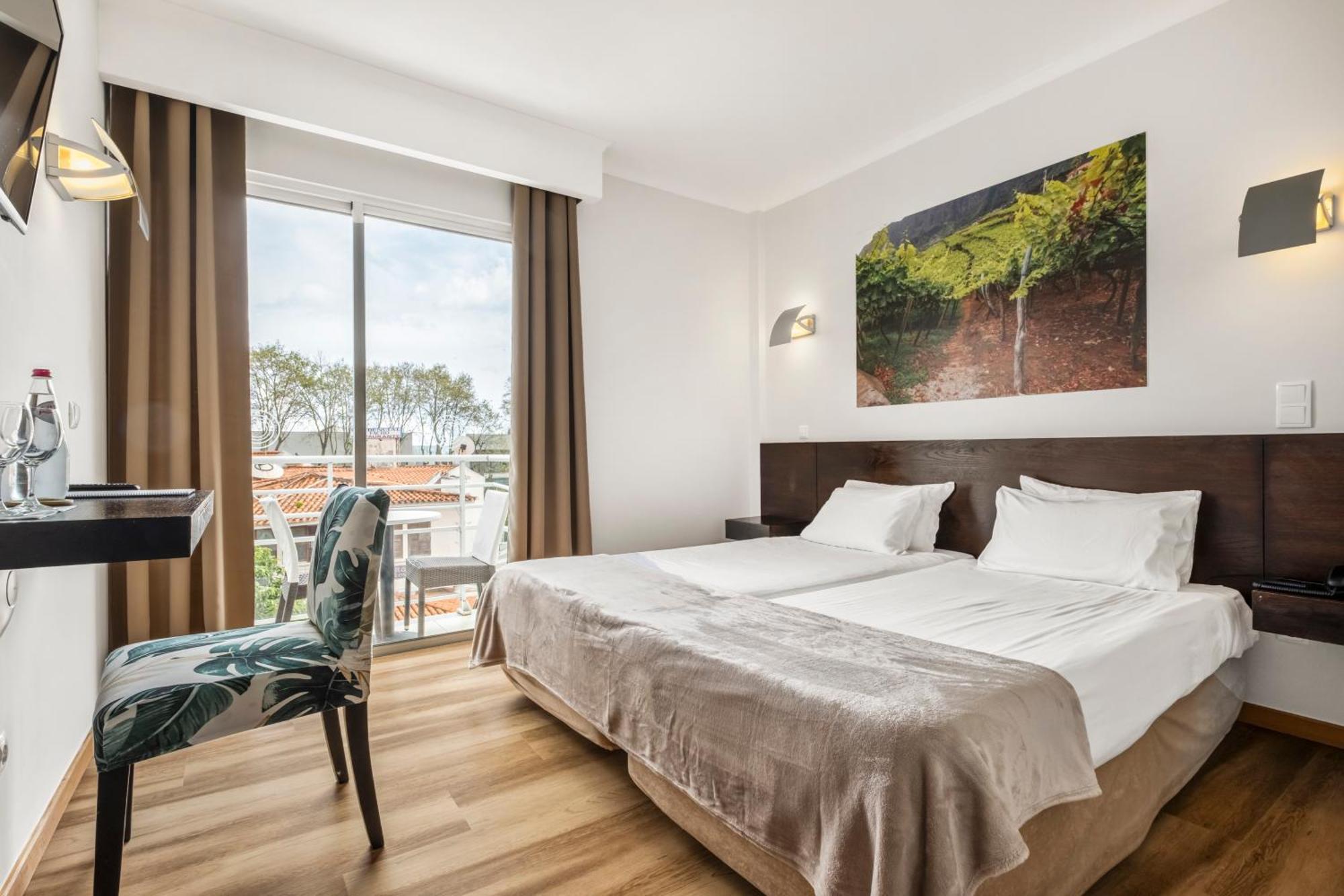White Waters Hotel 3*
