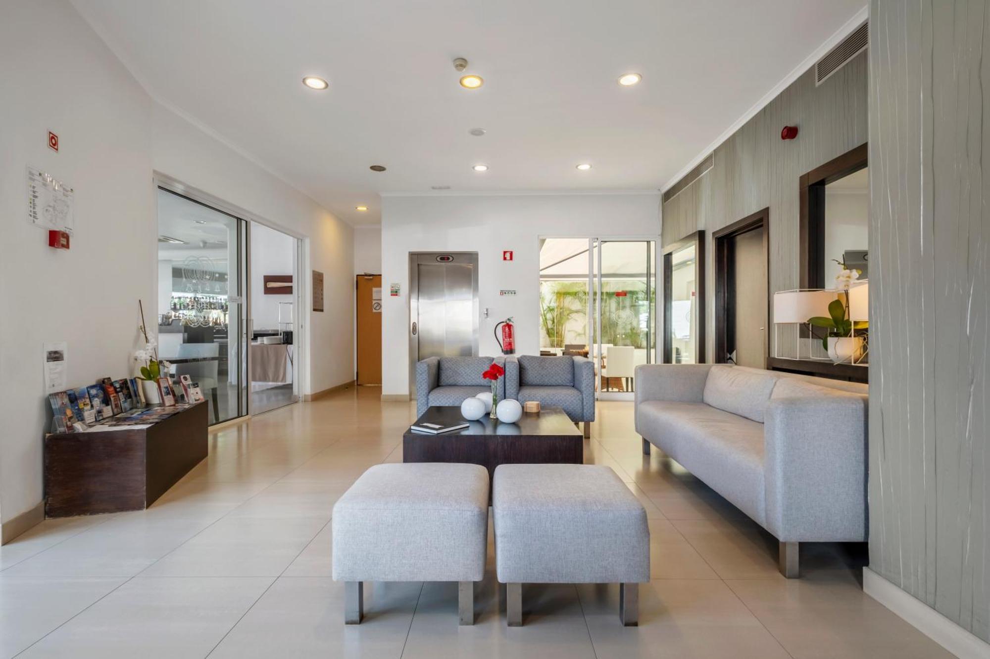 Hotel White Waters 3*