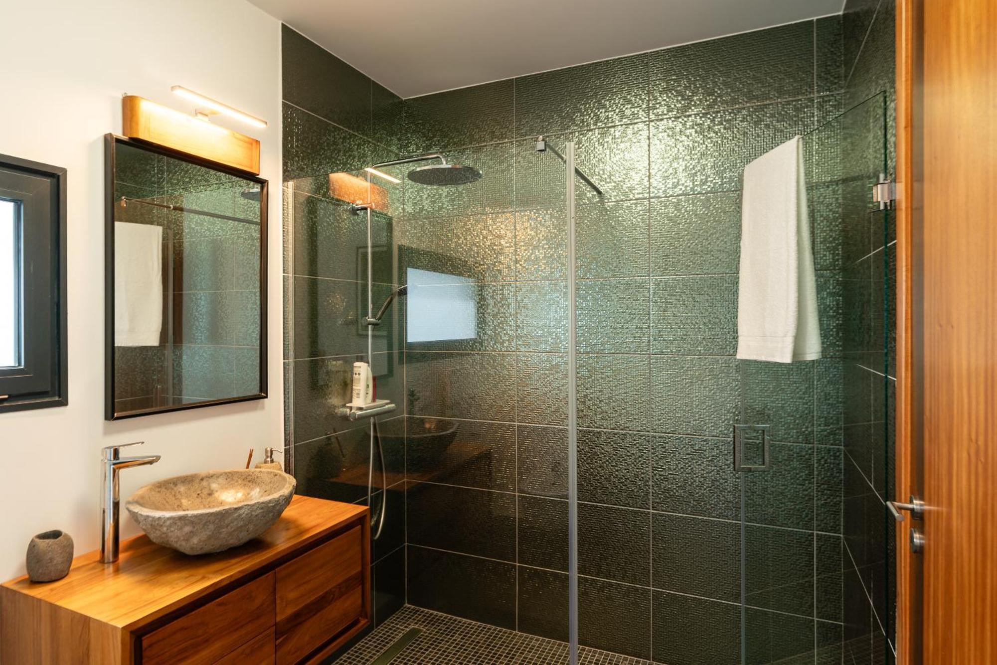 Valley View-villa With Heated Pool And Sauna Villa *