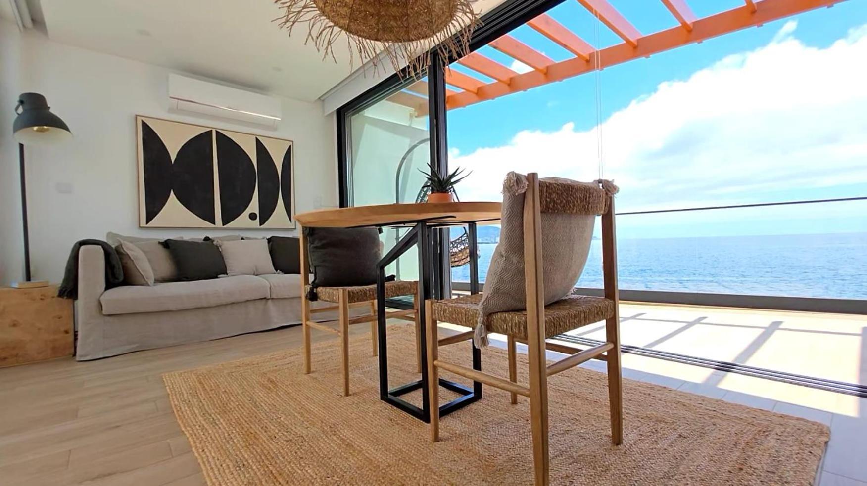 Apartment At Azores - Oasis House
