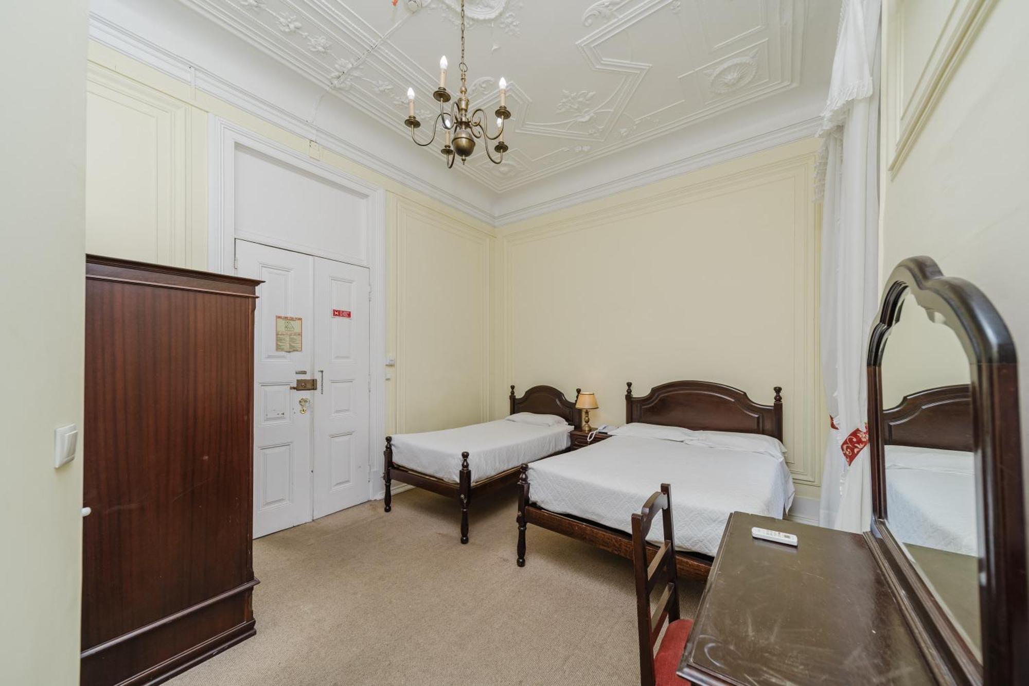 Pensao Londres Guest house Lisbon