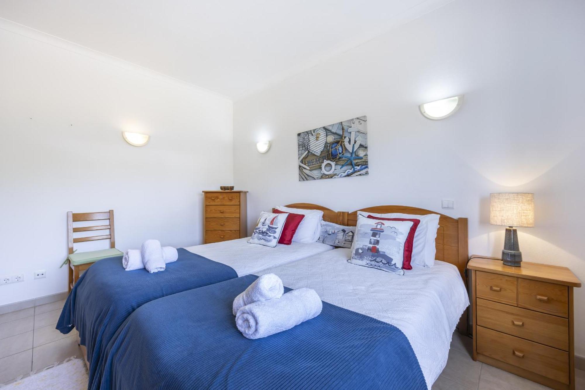 Coolhouses Algarve , 2 Bed W/ Sea View, Blue Ocean View * Praia Da Luz