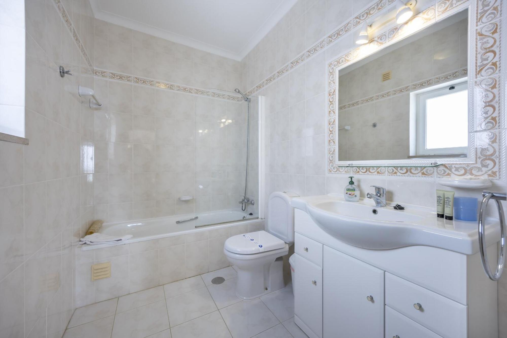 Coolhouses Algarve , 2 Bed W/ Sea View, Blue Ocean View