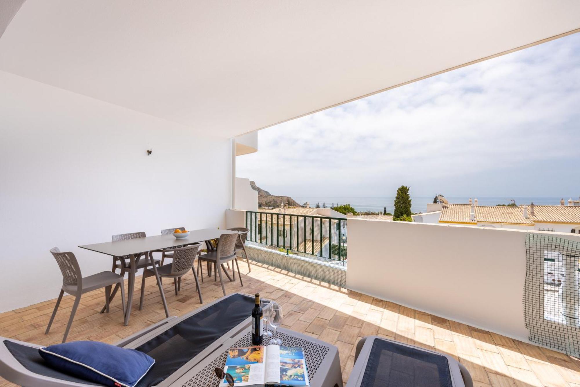 Coolhouses Algarve , 2 Bed W/ Sea View, Blue Ocean View * Praia Da Luz
