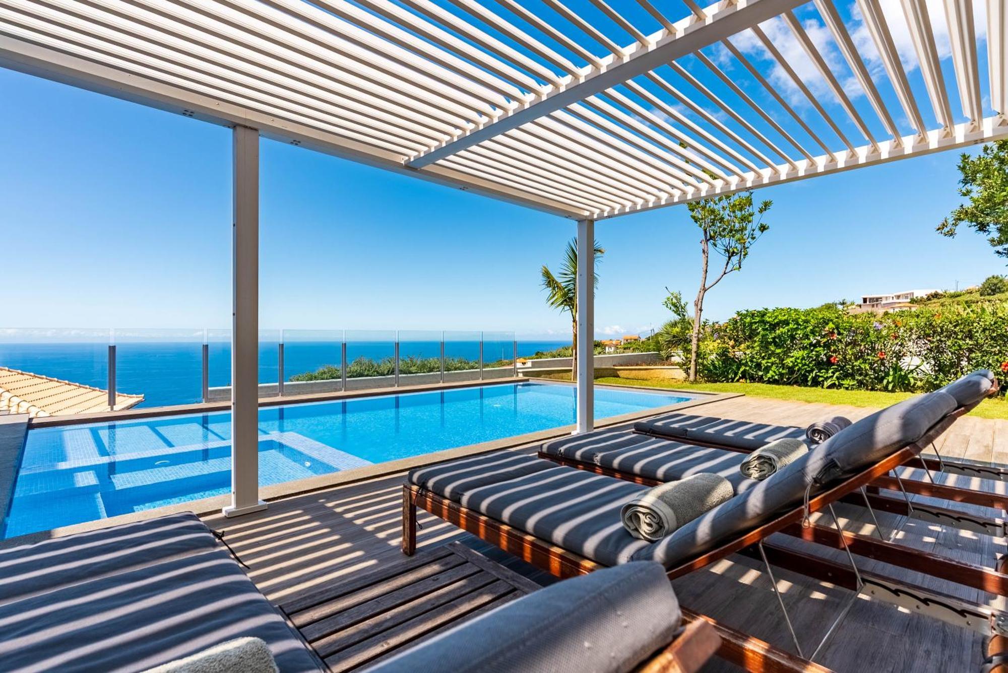Pinheira Iv -heated Swimming Pool And Jacuzzi Villa *