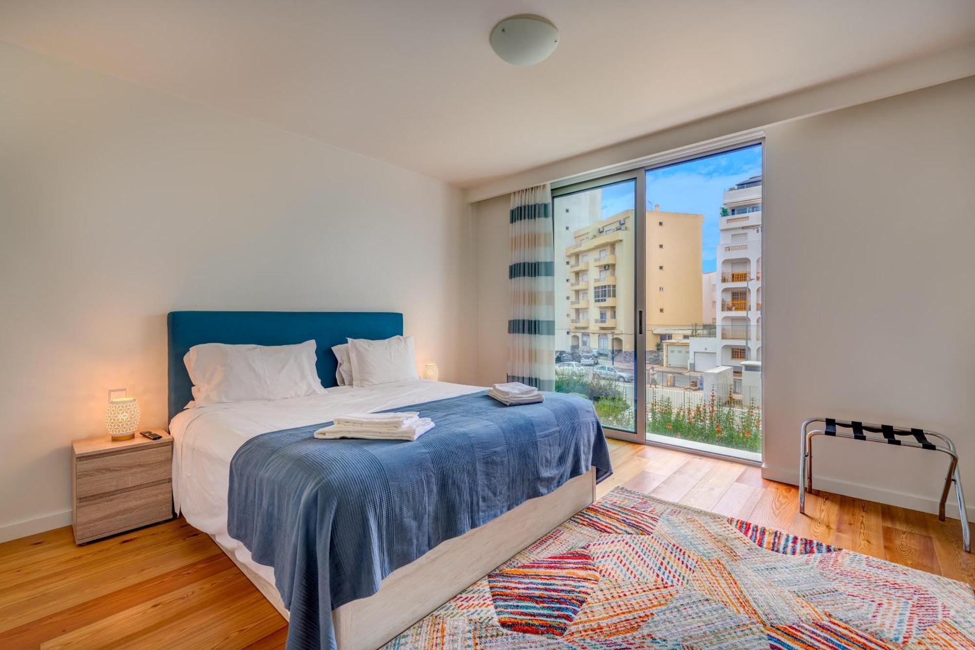 Cond Bayline Cavala - - Pool - Gym - - By Bedzy