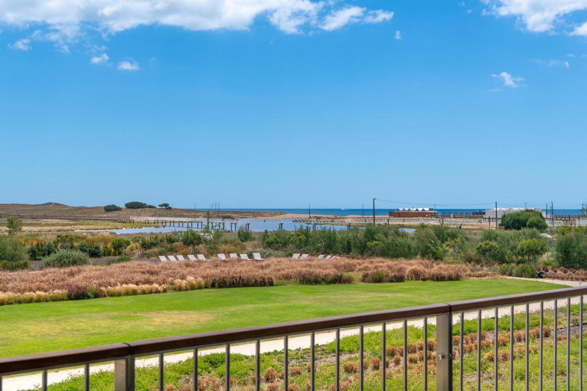 Cond Bayline Cavala - - Pool - Gym - - By Bedzy Armacao de Pera