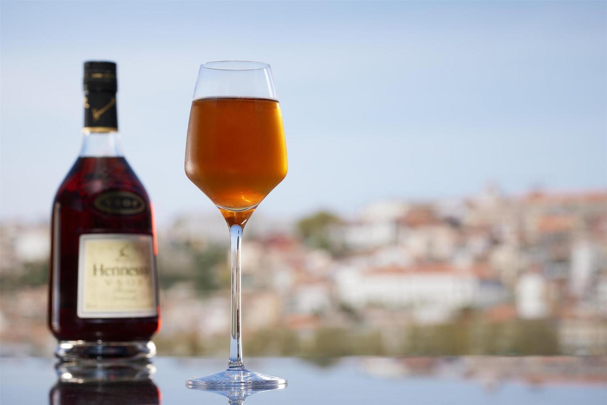 Hotel Tivoli Kopke Porto Gaia 5*