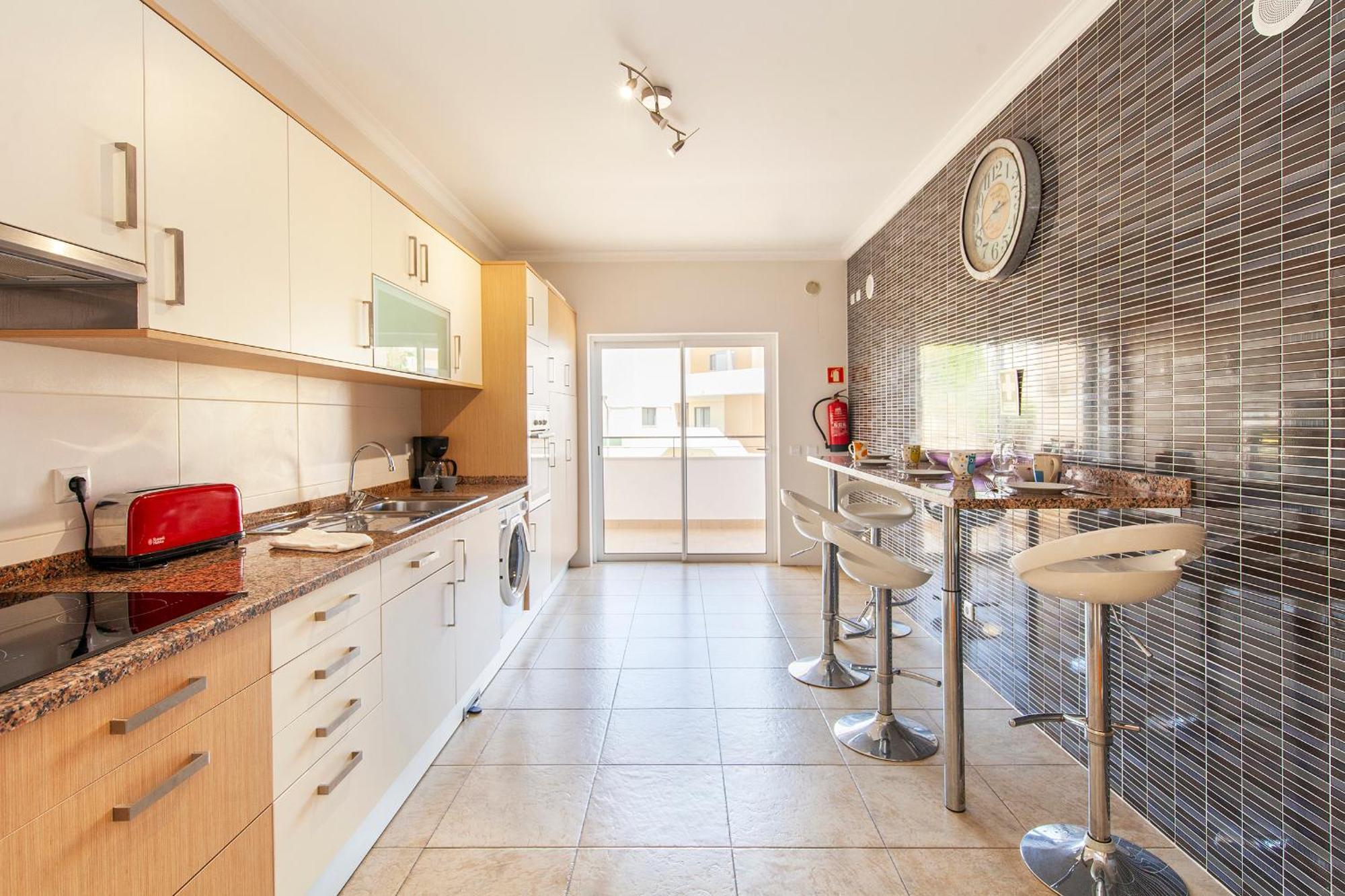 C02 - Luxury 3 Bed With Pool View Apartamento *