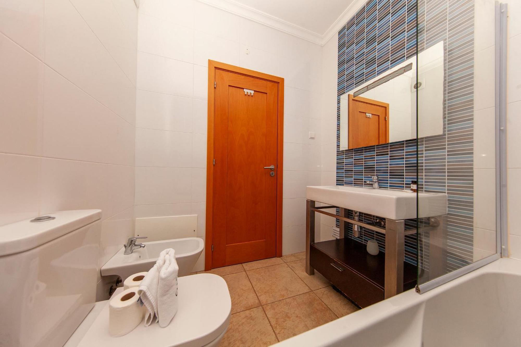 Apartamento C02 - Luxury 3 Bed With Pool View *