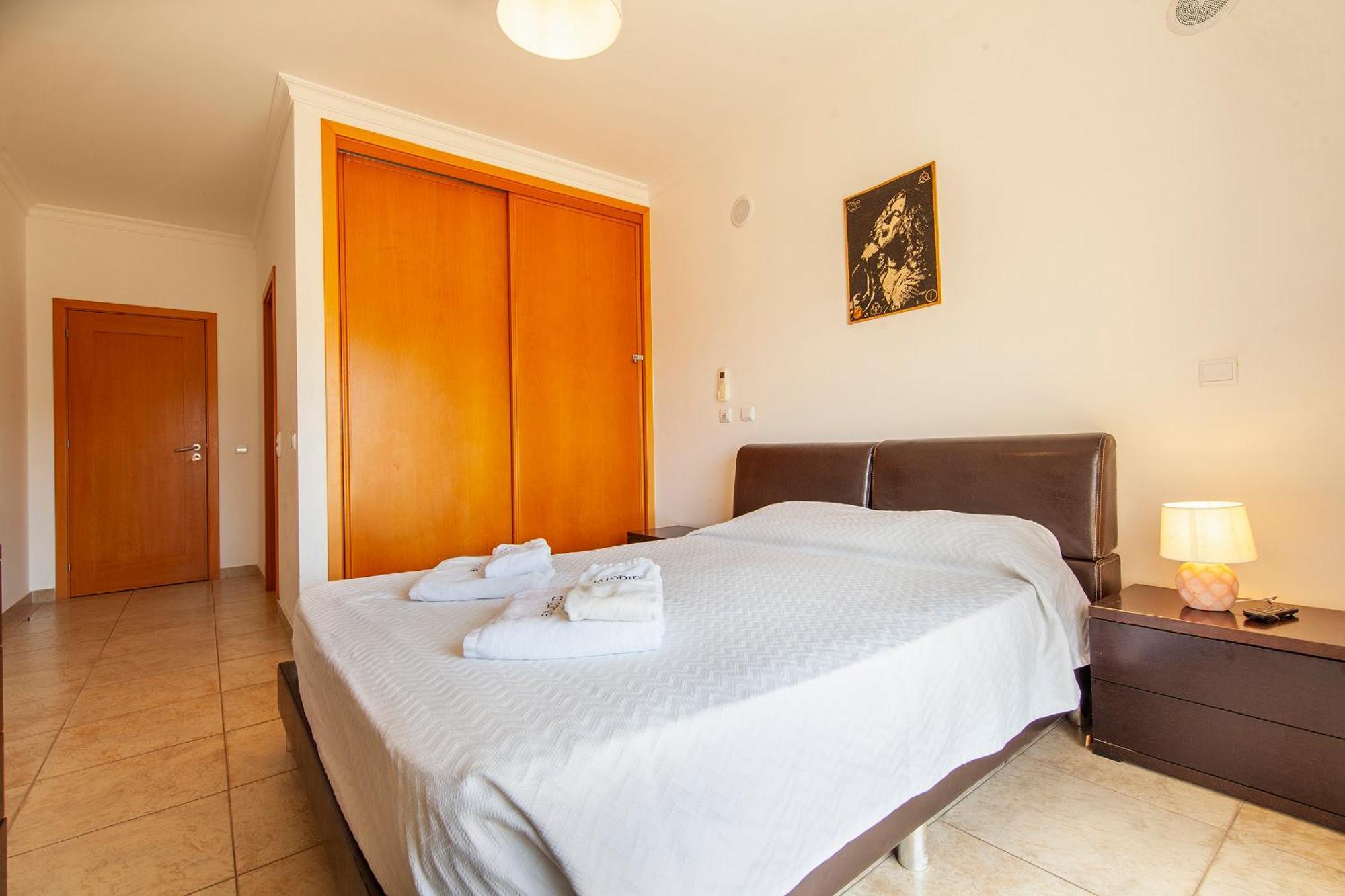 Apartamento C02 - Luxury 3 Bed With Pool View Lagos