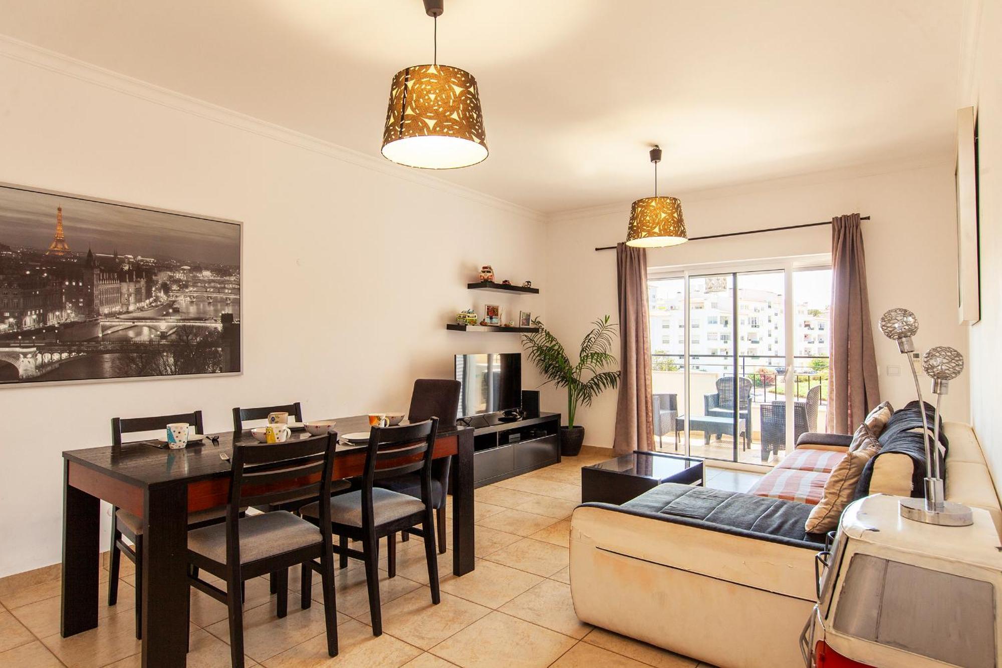 C02 - Luxury 3 Bed With Pool View Lagos