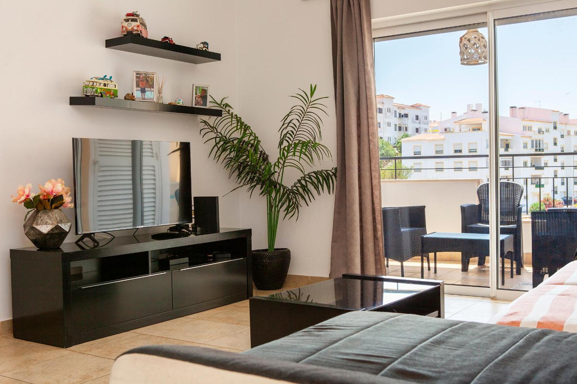 Apartamento C02 - Luxury 3 Bed With Pool View