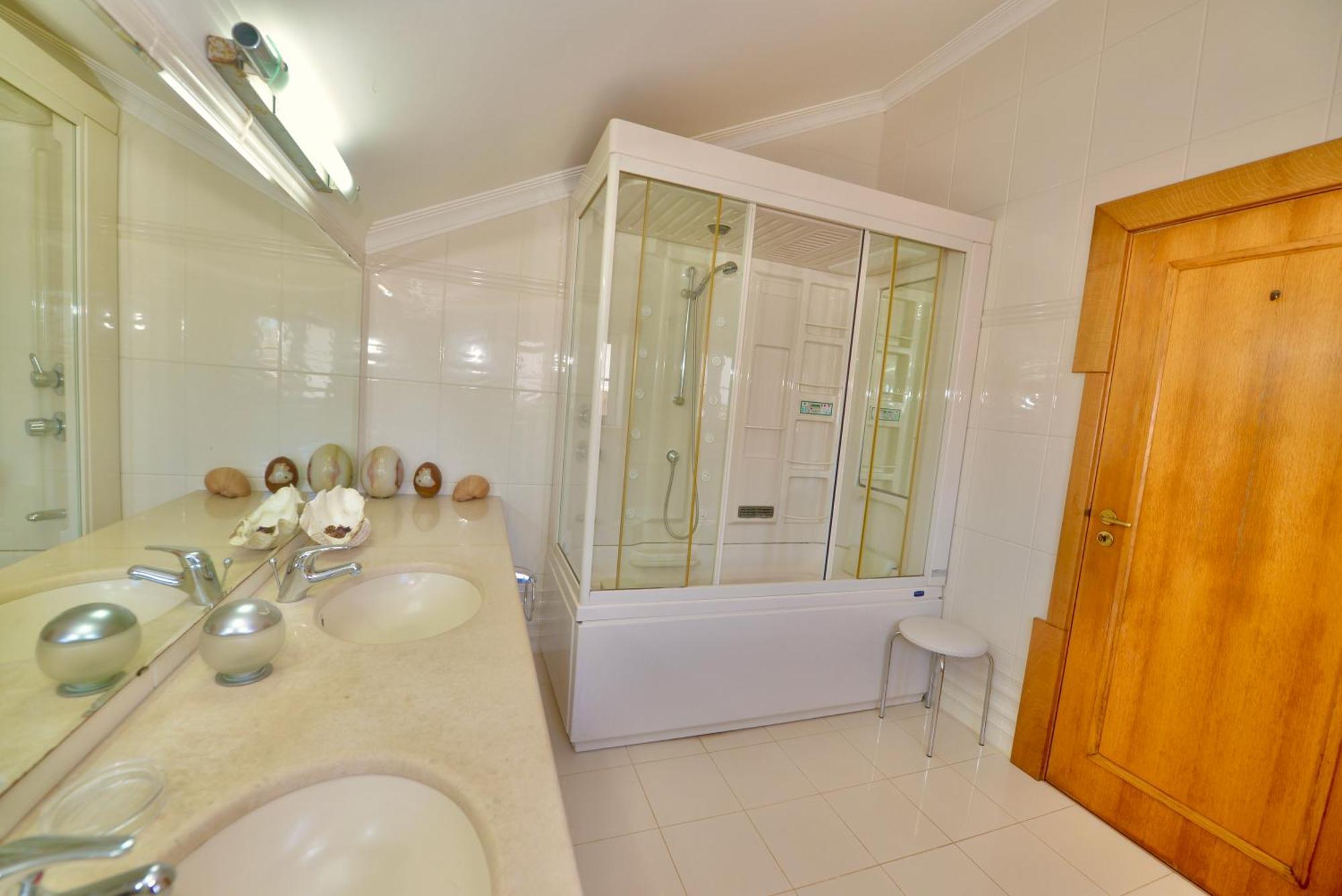 Blue - In Complex With 3 Pools Apartment *