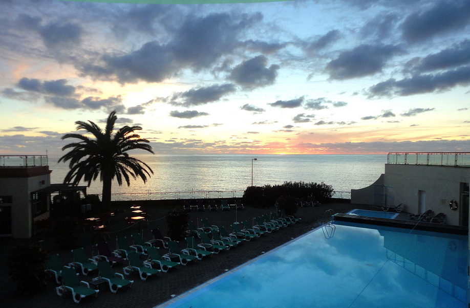 Aparthotel Sea View 4*