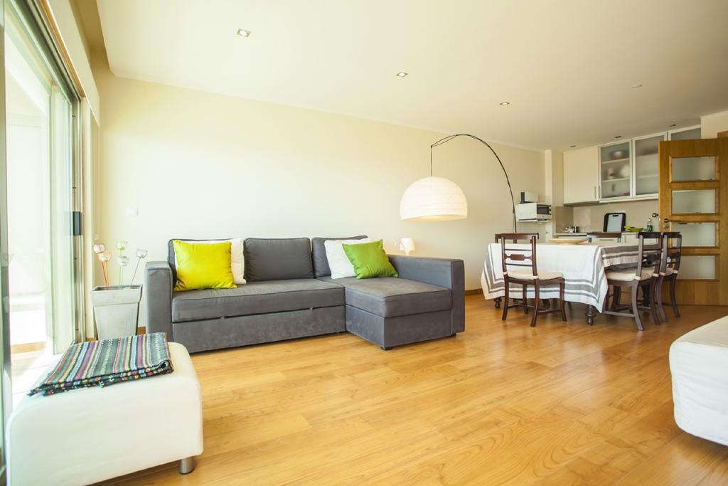 Lovelystay - Beach With Sea View