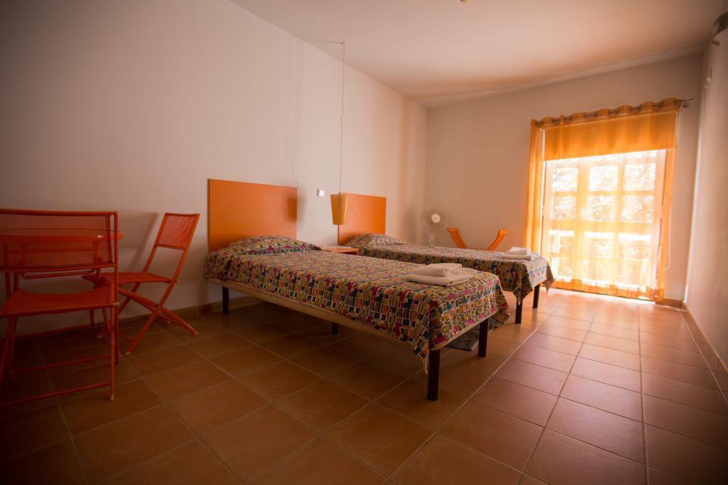 Hi - De Juventude Hostel