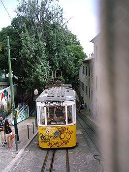 Residencial Camoes Bed & Breakfast Lisbon