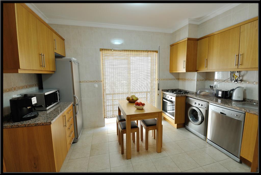 Exclusive Beachfront Apartment Armacao de Pera