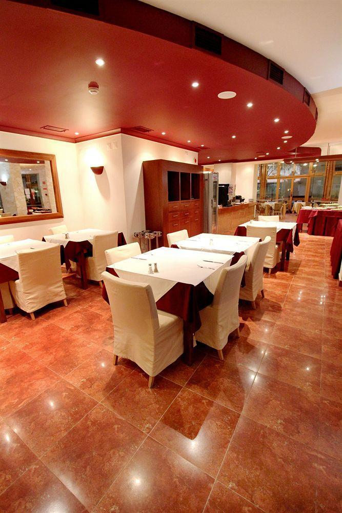 Mos - Hotel Lagos