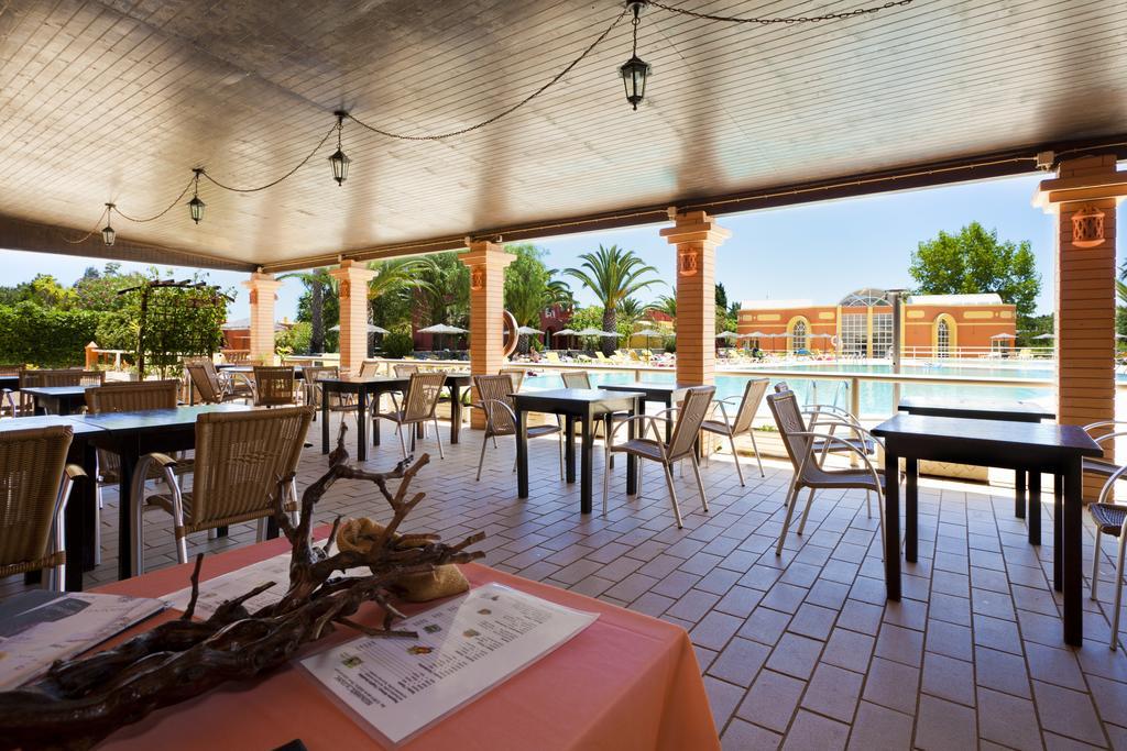 Colina Village Resort