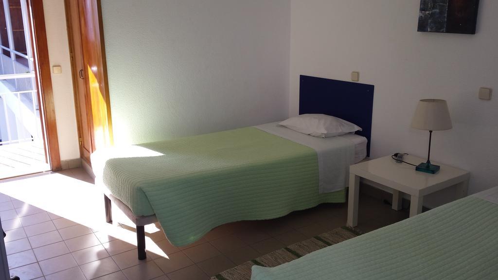 Hi - De Juventude Hostel *