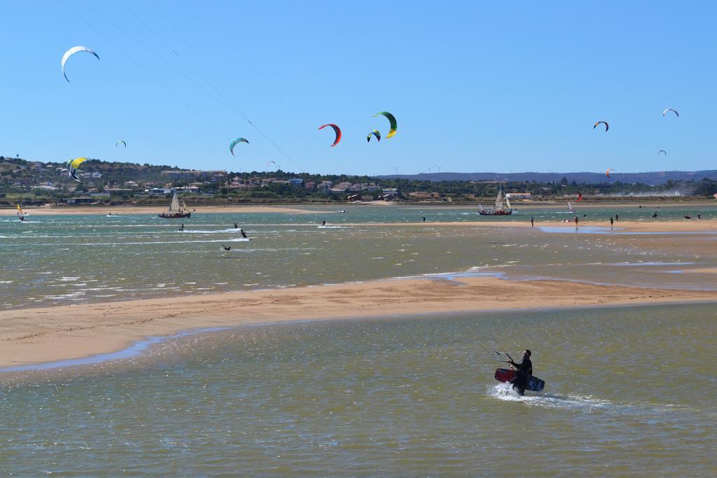 Ria Alvor *