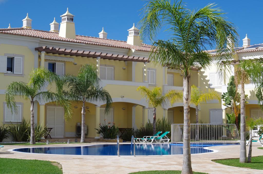 Apartamento @ Poolside