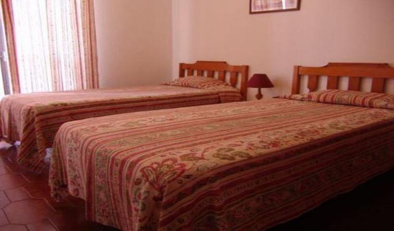 Aparthotel Clube Alvorferias 3*