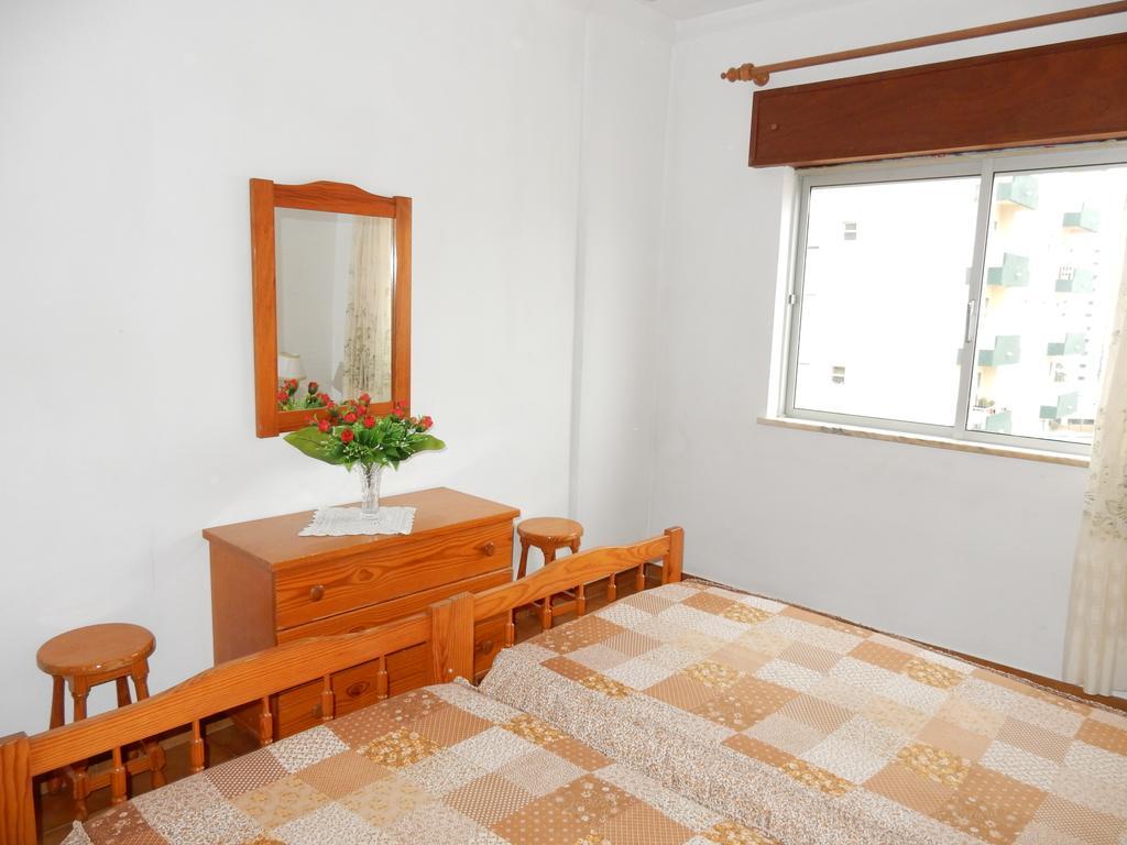 Turisticos Perola Da Rocha Ii Apartment