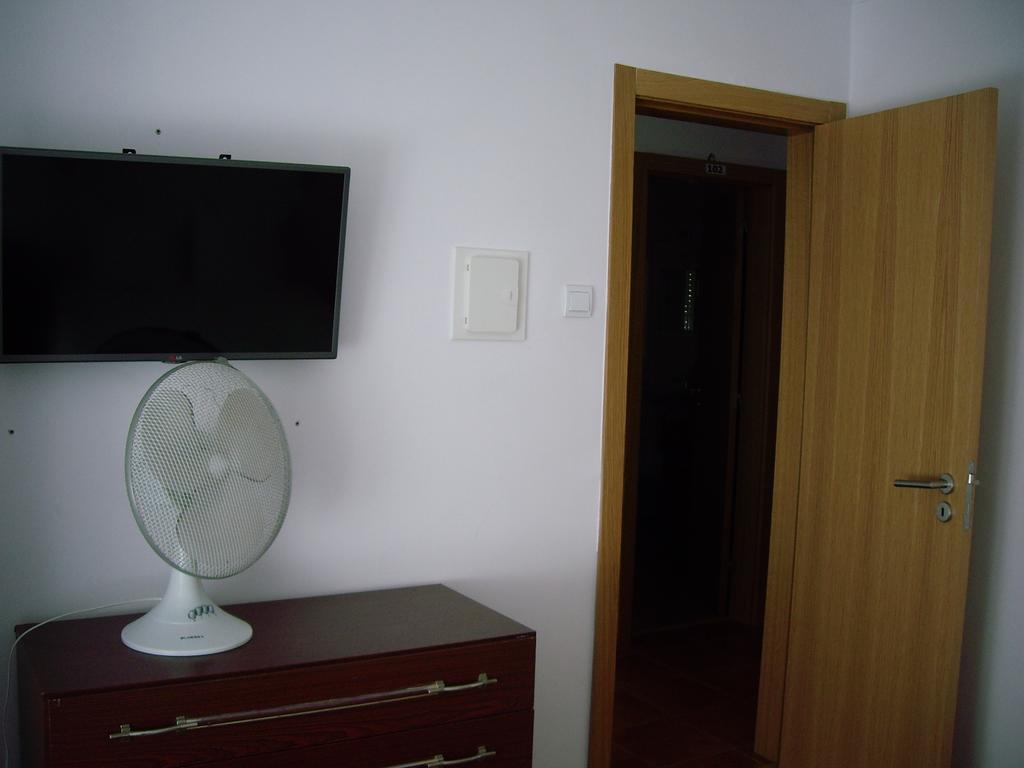 Bed & Breakfast Residencial Camoes Lisbon