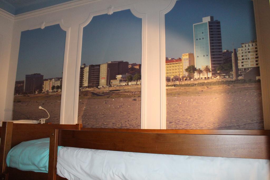Hostal Meeting *