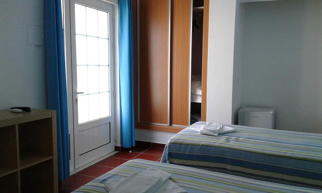 Alojamento Costa Azul Guest house *