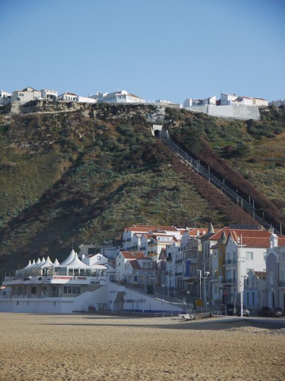 Apartment Bed & Seaside Nazare