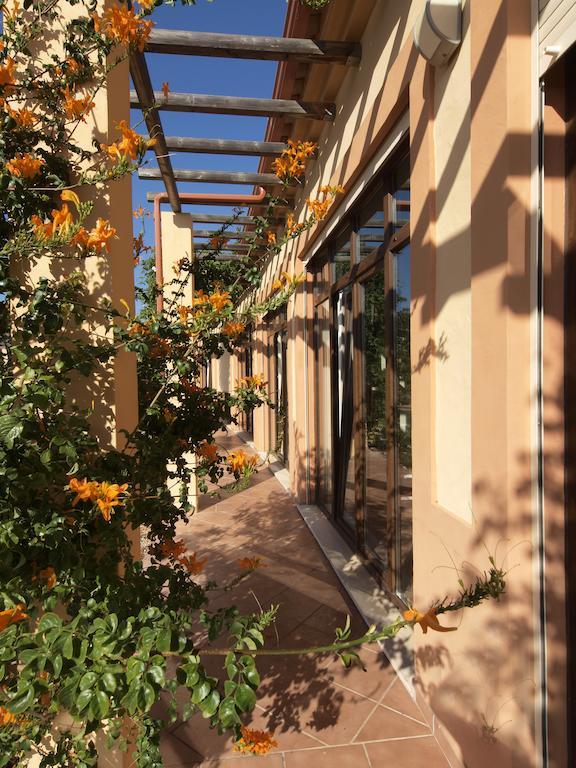 Agroturismo Casa Do Vale Da Lama Ecohotel & Retreat Centre In A Farm *