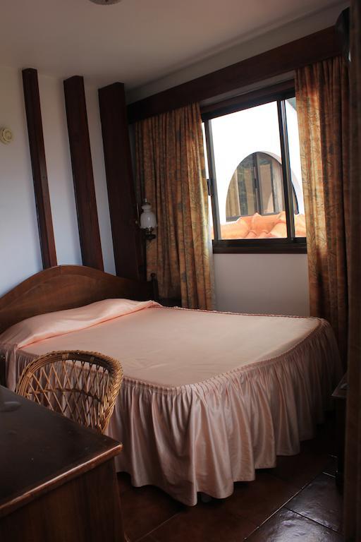 Bed & Breakfast Rural De Sanroque Santana (Madeira)