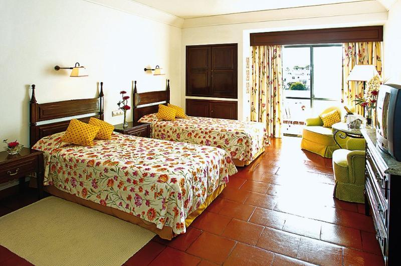 Resort Dona Filipa 5*