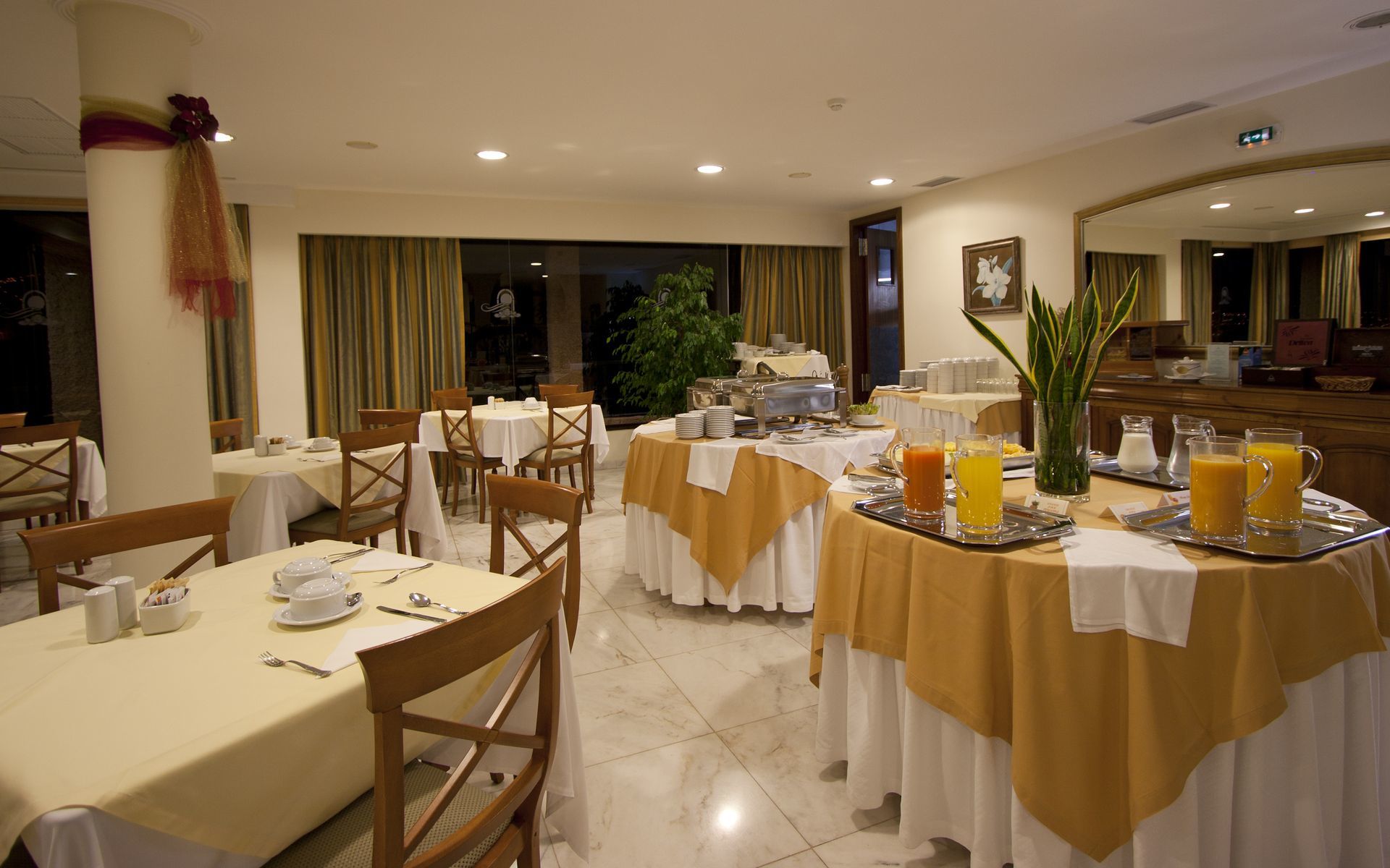 Hotel Ocean Gardens 4*