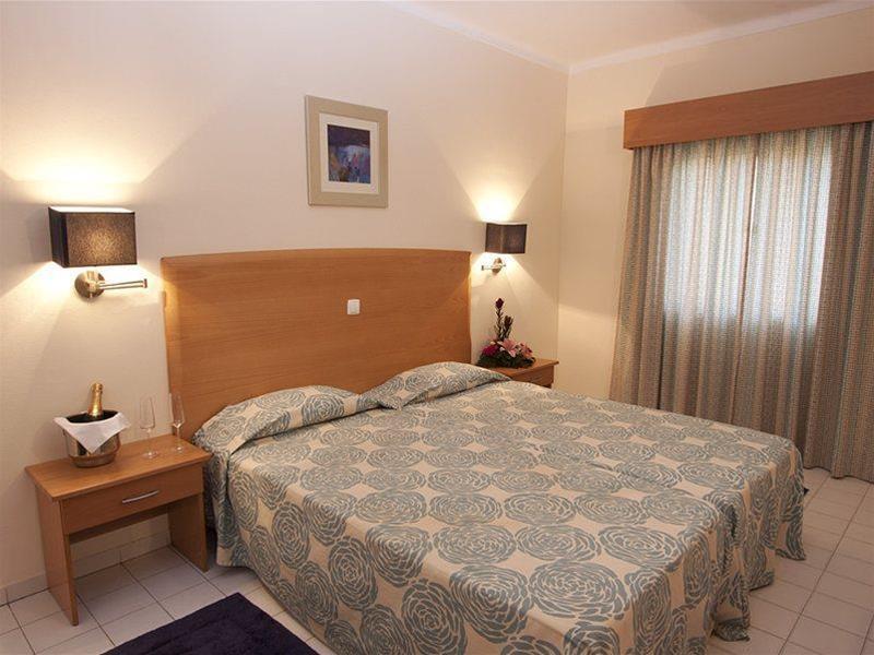 Aparthotel Clube Brisamar 3*