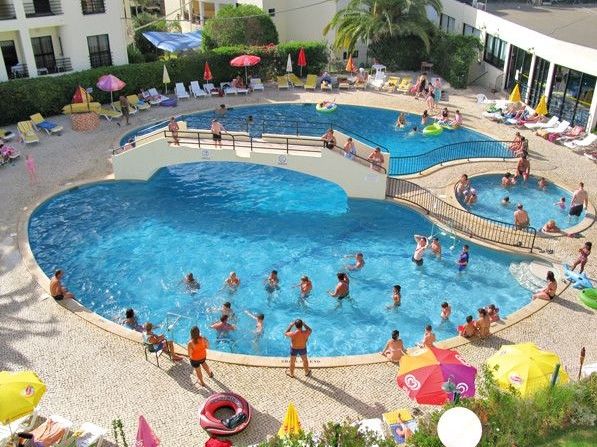 Aparthotel Clube Alvorferias 3*