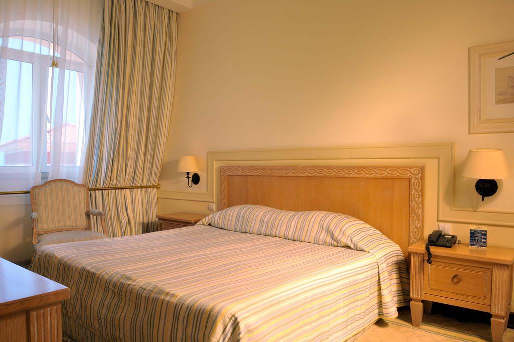 Pestana Royal Ocean & Funchal (Madeira)