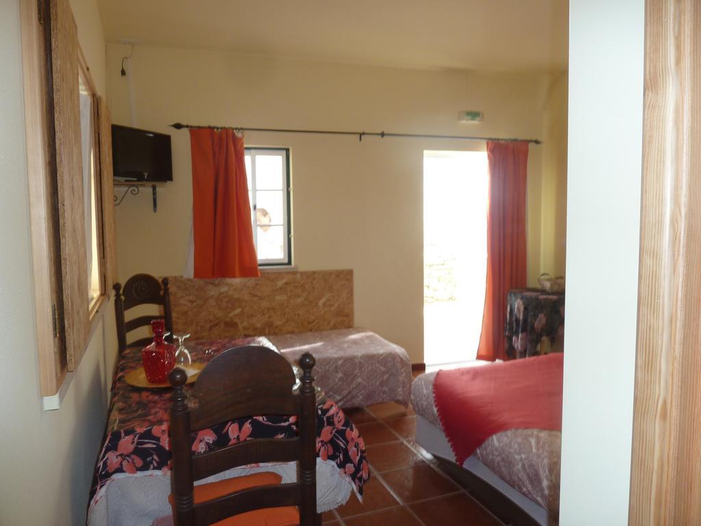 Guest house Residencia Faz As Pazes Atouguia Da Baleia