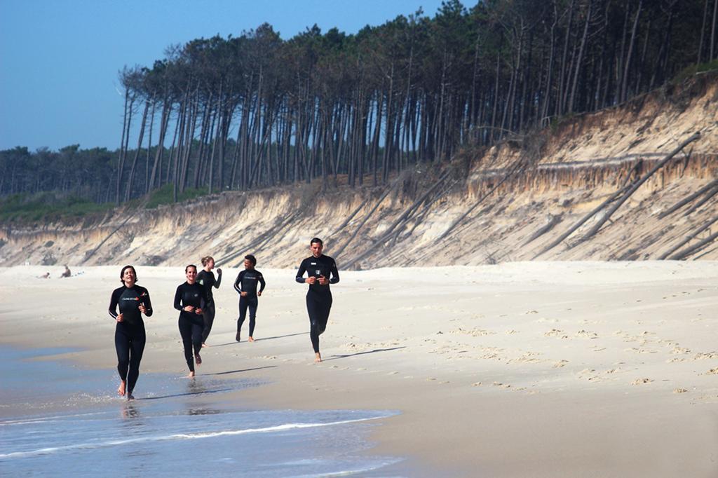 Albergue Watermark Surf House *